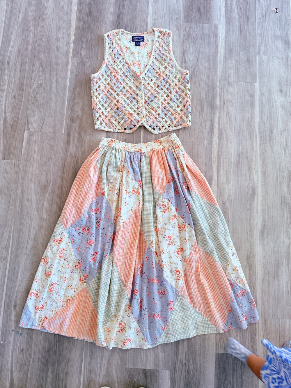 Willow Ridge vintage Peach, Lavender & Cream Floral Patchwork Skirt and Vest Set